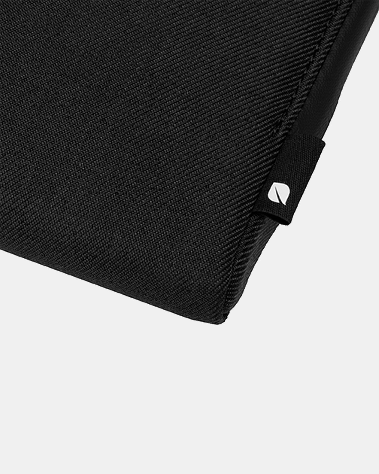 Incase 14" MacBook Pro 2021 Facet Sleeve w/ Recycled Twill Black