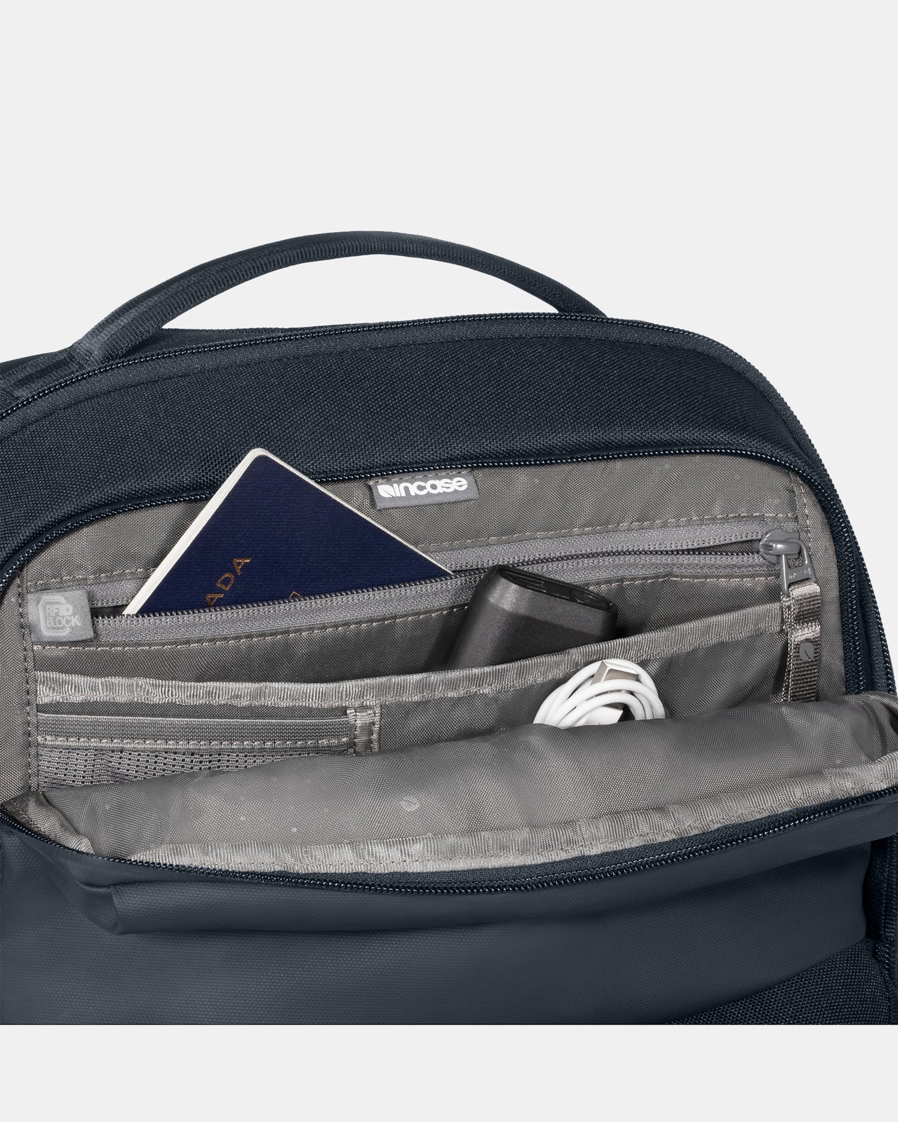 Incase A.R.C. Daypack Backpack Laptop Bag Navy