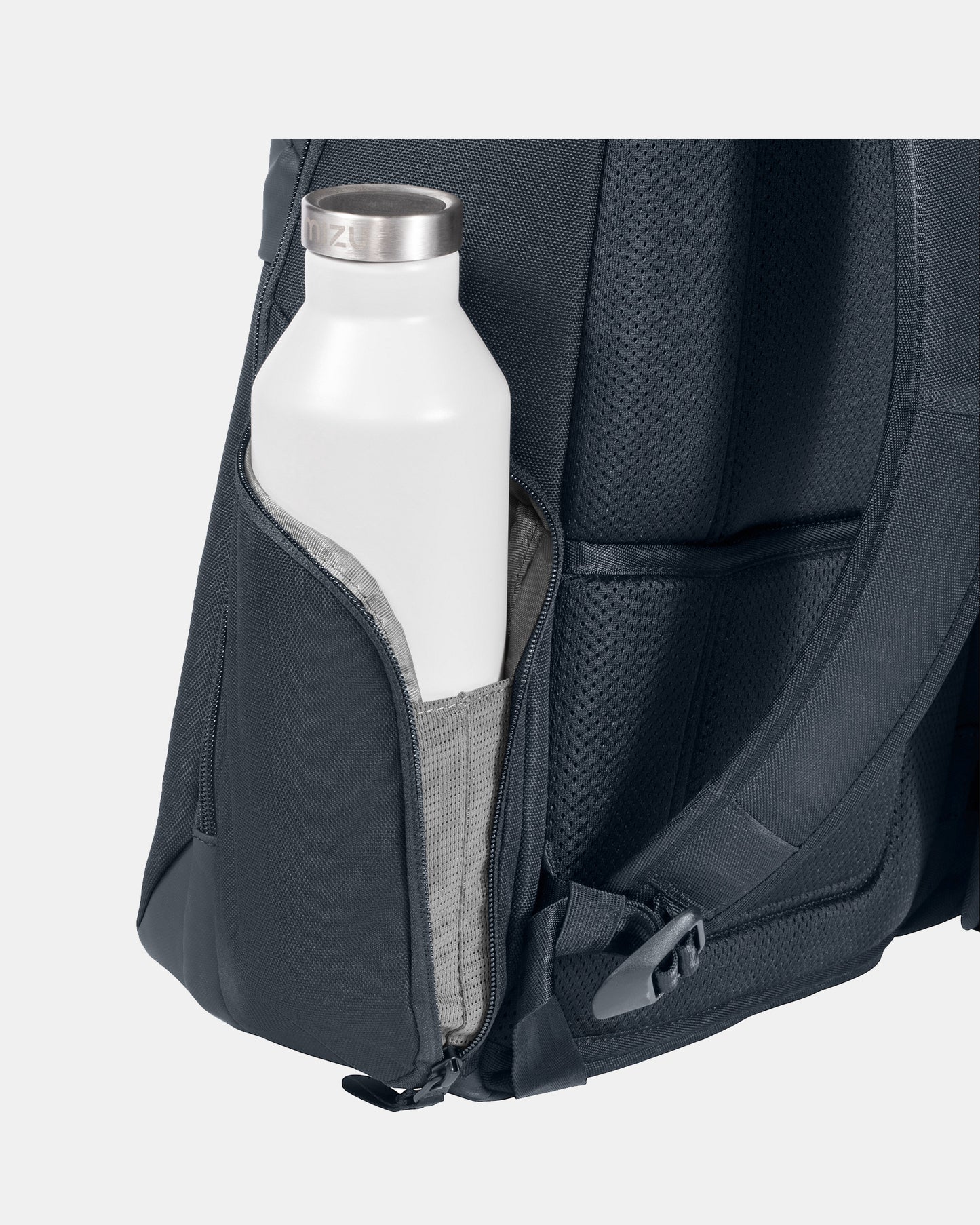 Incase A.R.C. Daypack Backpack Laptop Bag Navy